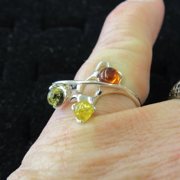 Sterling and Amber Ring Sz 6.5 - Picture 2 of 3